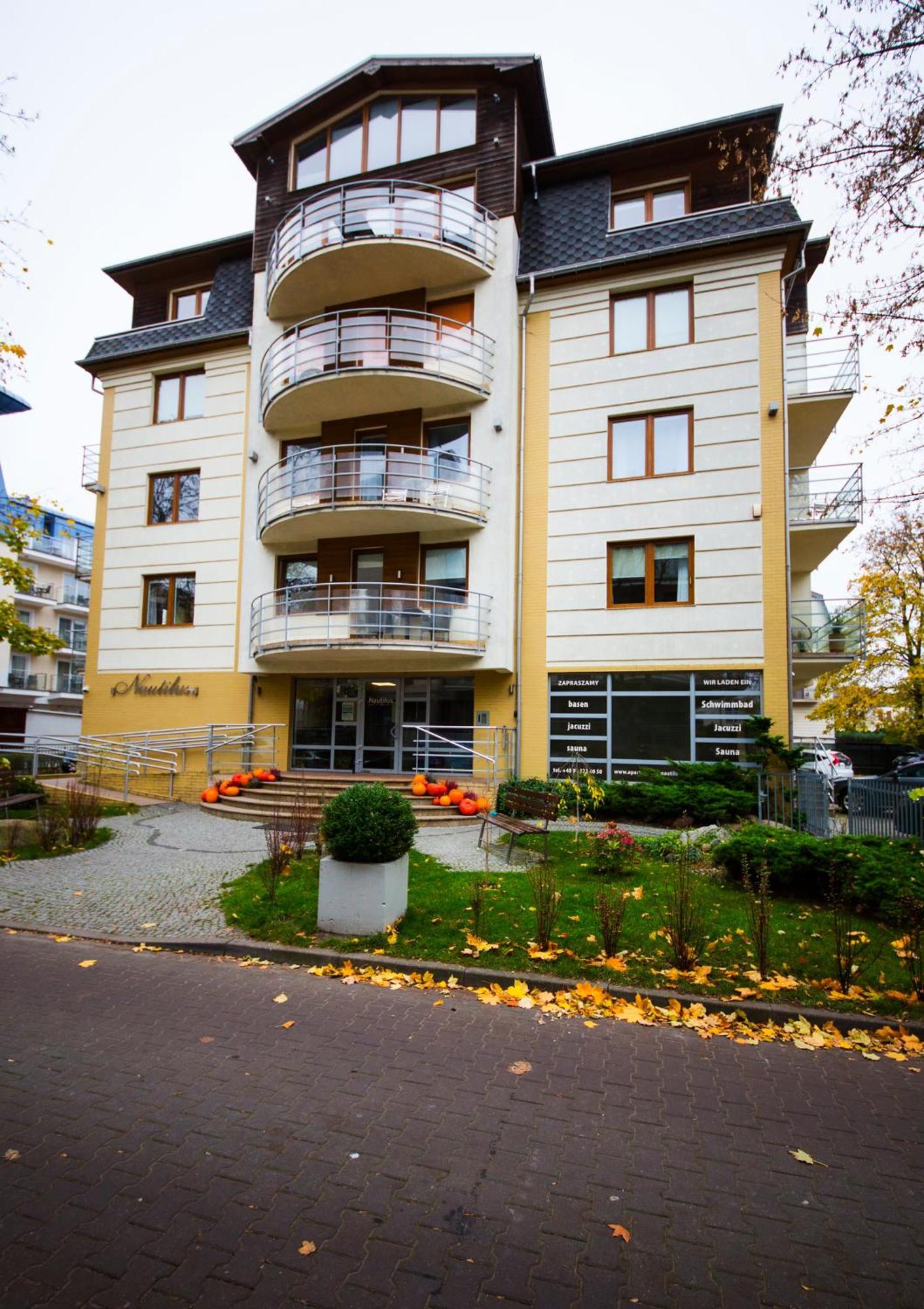 Wyspa Uznam Promenada Naulitius Swinemünde Exterior foto